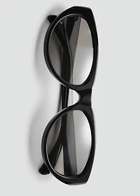 Cat-eye sunglasses