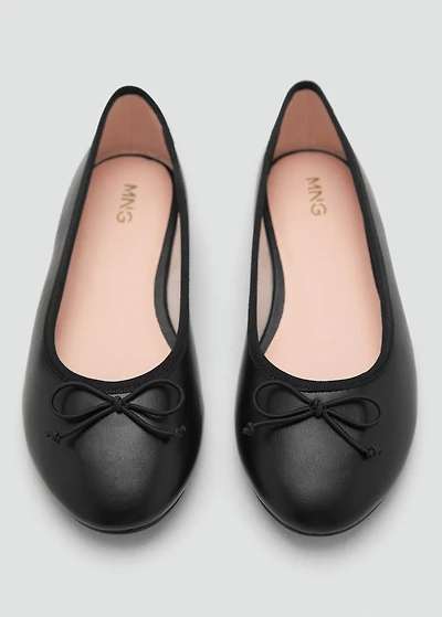 Ballet flats with bows