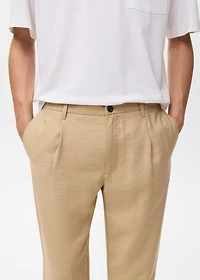 Straight-fit pleated pants