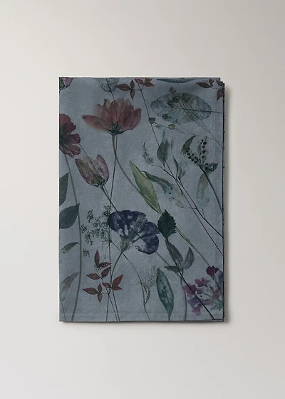 Cotton linen tablecloth with colored flowers for 2 to 4 diners