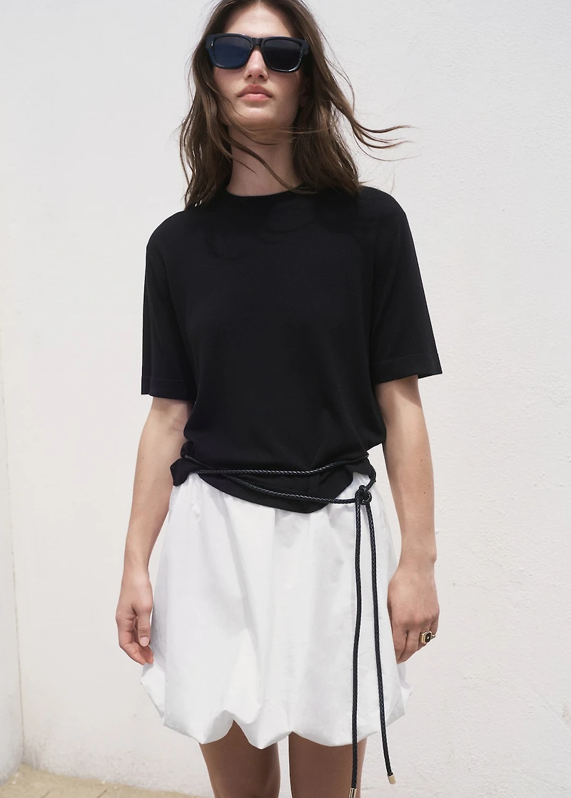 Short-sleeved fine-knit sweater