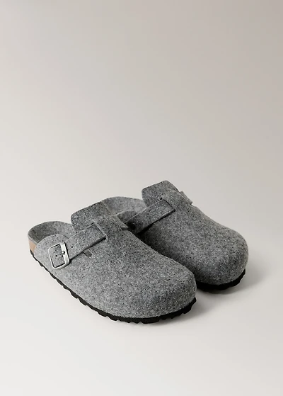 Felt clog slippers