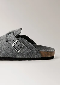 Felt clog slippers