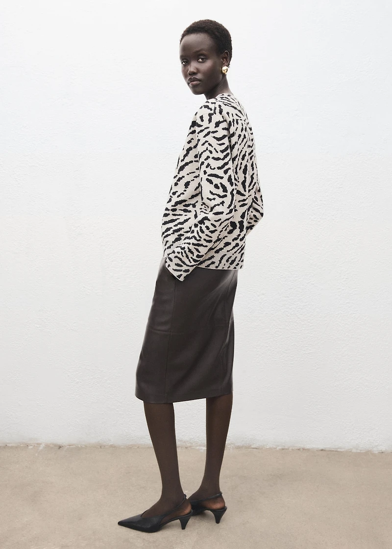 Animal-print knitted sweater