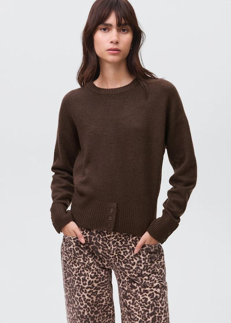 Buttons detail knit sweater