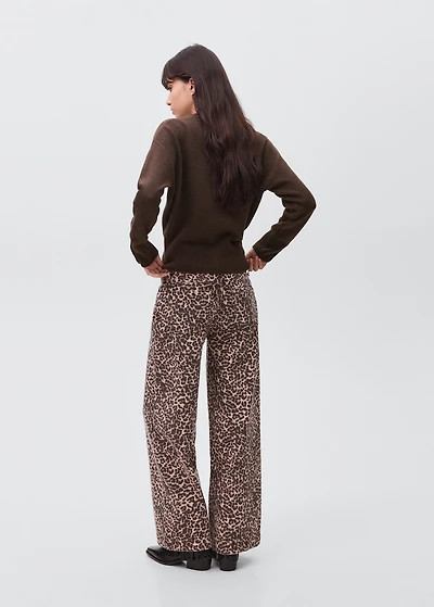 Buttons detail knit sweater