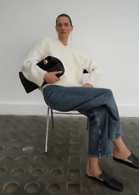 Mid-rise straight jeans