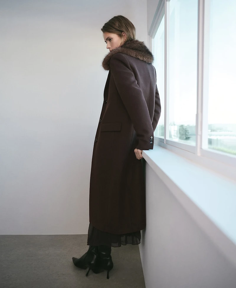 Wool coat with fur collar