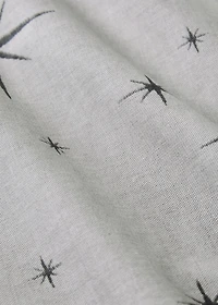 Cotton tablecloth with star pattern for 6 to 8 diners