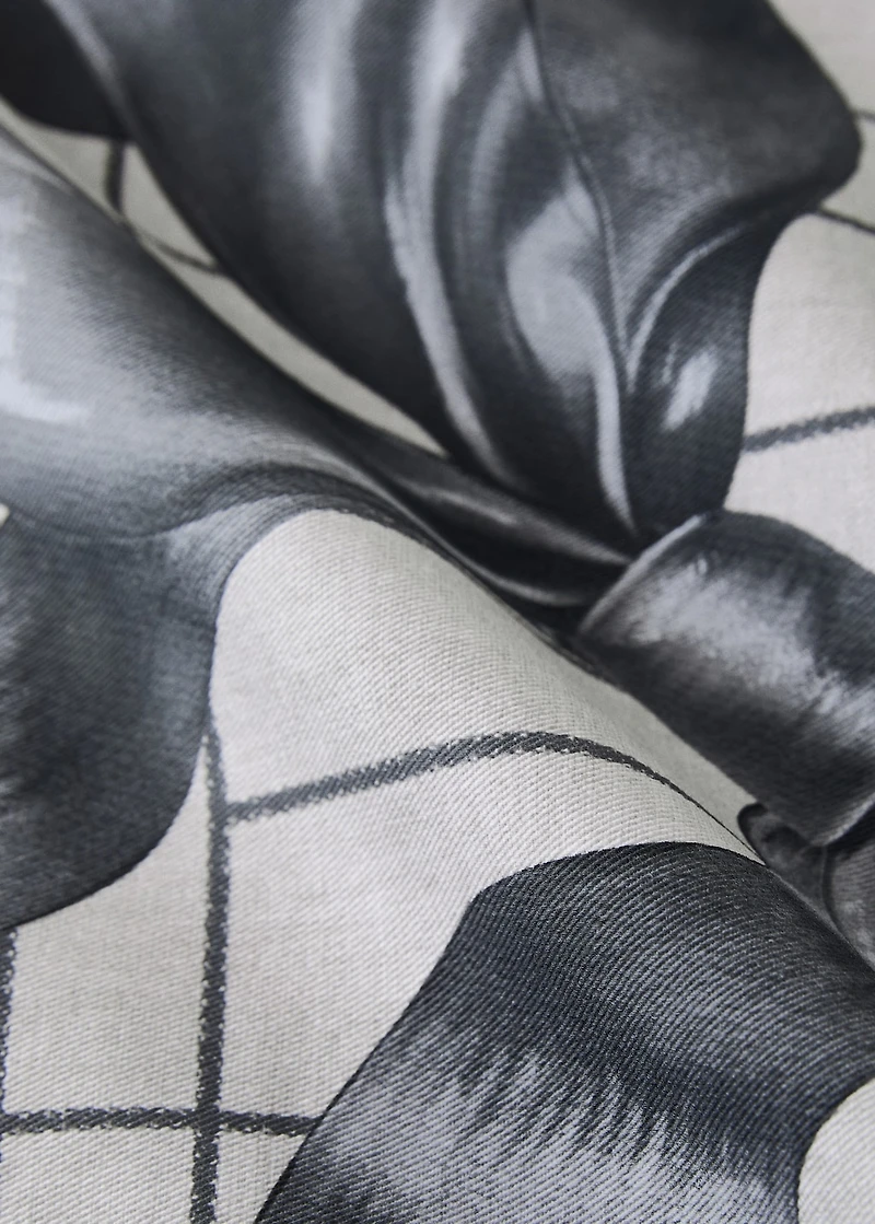 Cotton tablecloth with bow pattern for 8 to 10 diners