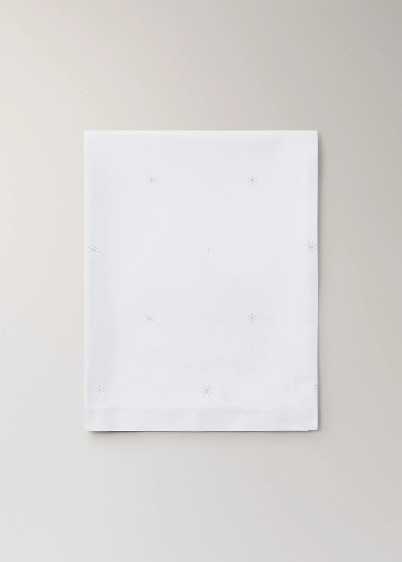 100% cotton tablecloth with embroidered star details for 2 to 4 diners