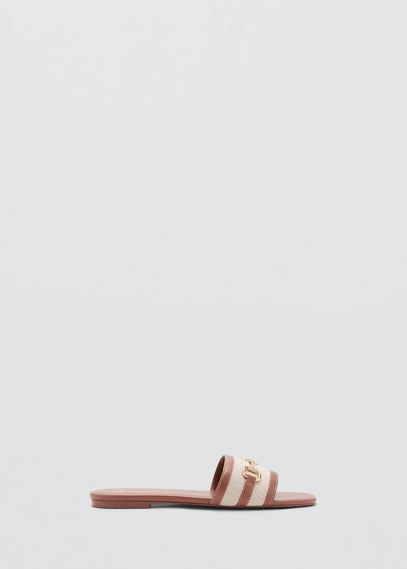 Sandals with buckle strap