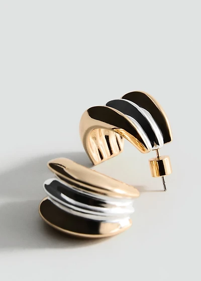 Hoop earrings with two-tone relief