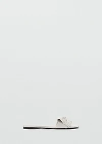 Fringed sandals with bow detail