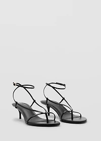 Heeled sandals with thin strap