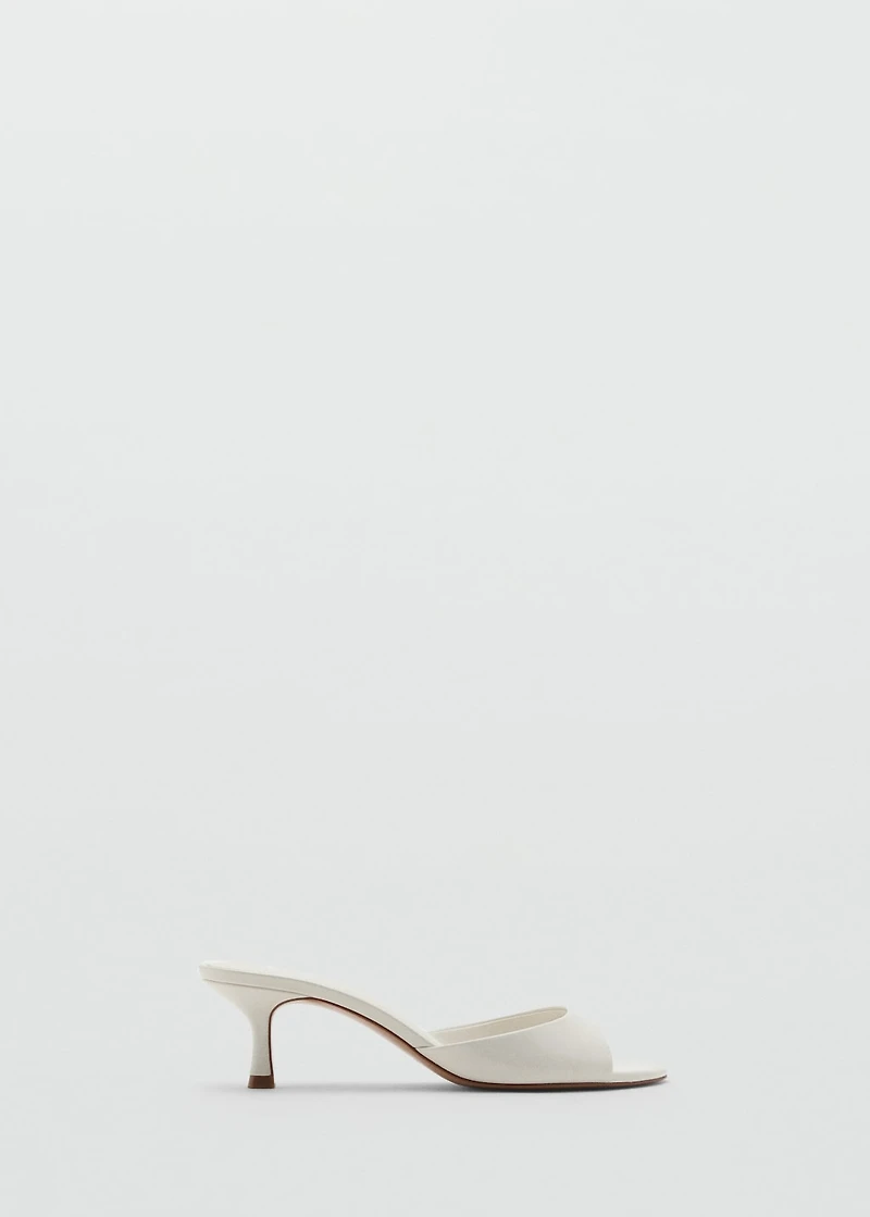 Kitten-heel sandals with strap