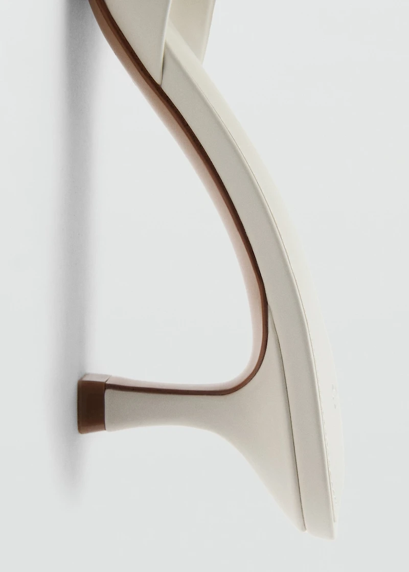 Kitten-heel sandals with strap