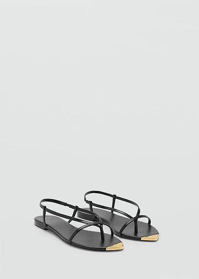 Leather sandals with strap and contrasting toe