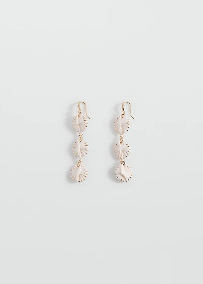 Natural fiber hanging earrings