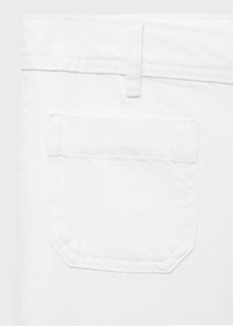 High-waisted wide-leg jeans with pockets