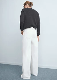 High-waisted wide-leg jeans with pockets