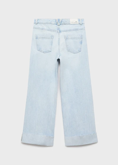 Wide leg jeans with turned-up hem