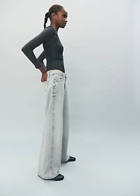 Low-waist wide leg jeans