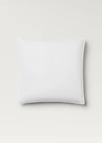 Two 500-thread count cotton percale pillowcases with rounded piping detail 60x60 cm