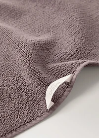 Reversible cotton bath towel
