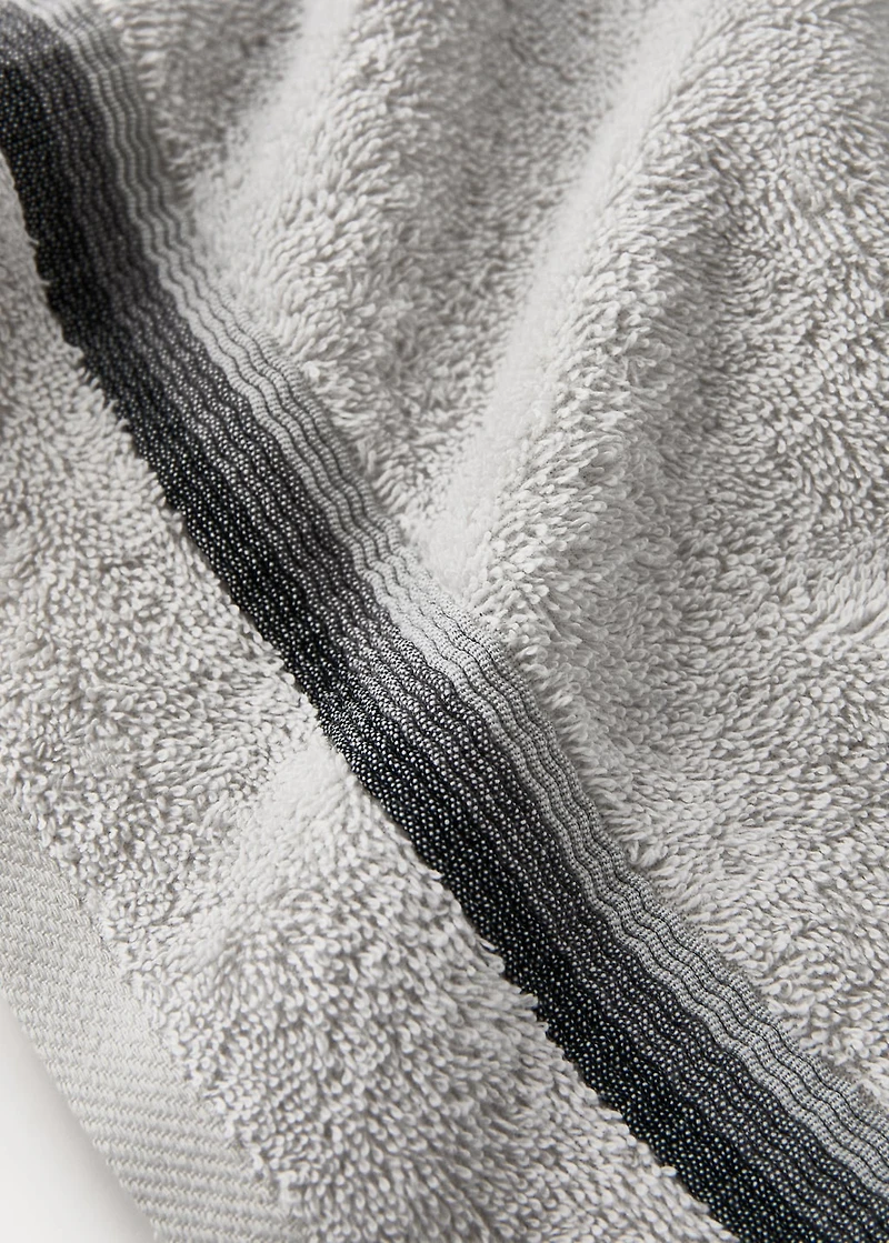 Bath towel with striped trim