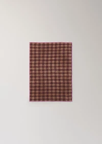 Cotton check-print guest towel with overlock stitching