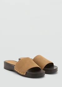 Suede sandals with wooden sole