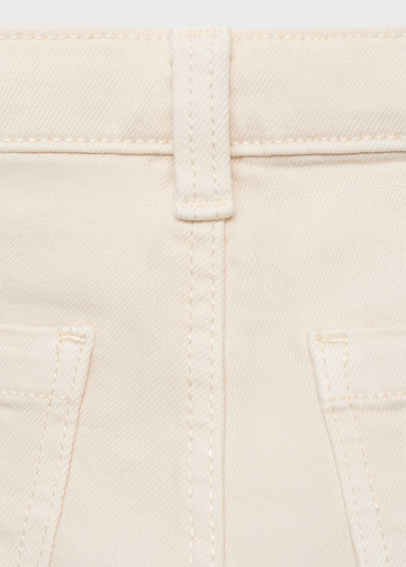 Seamless jeans with frayed hem