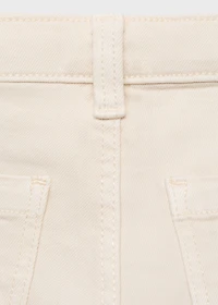 Seamless jeans with frayed hem