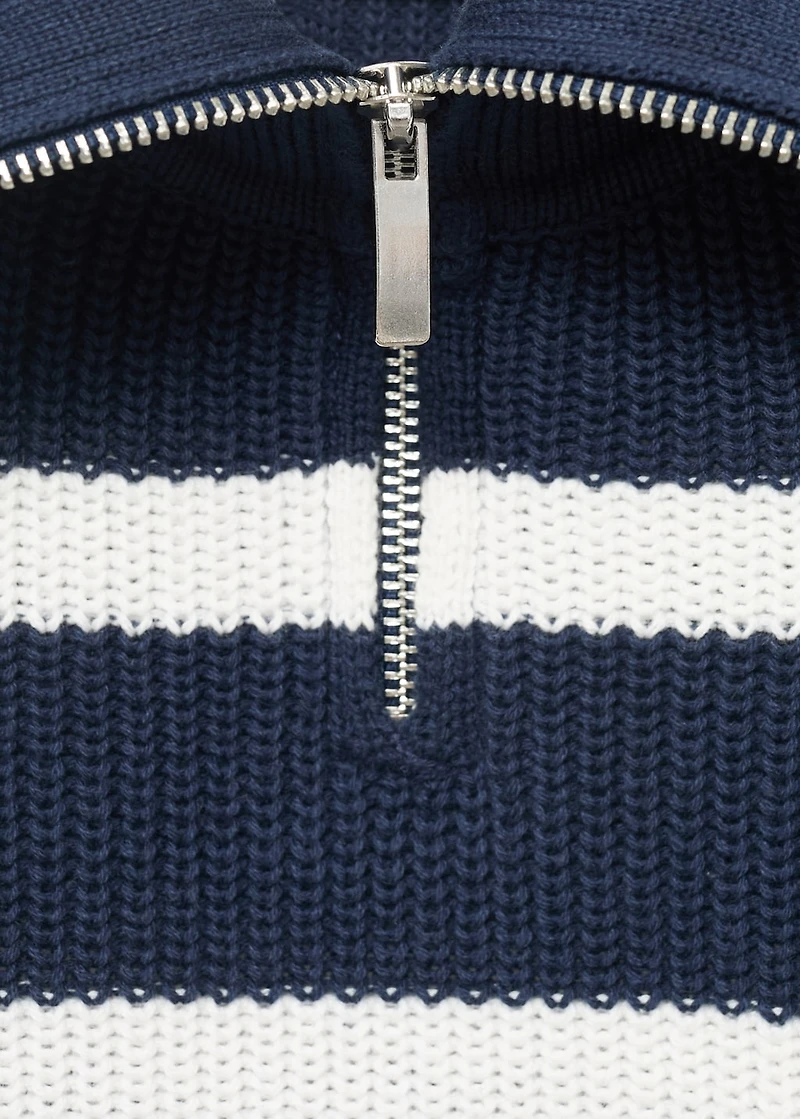 Knitted sweater with perkins neck