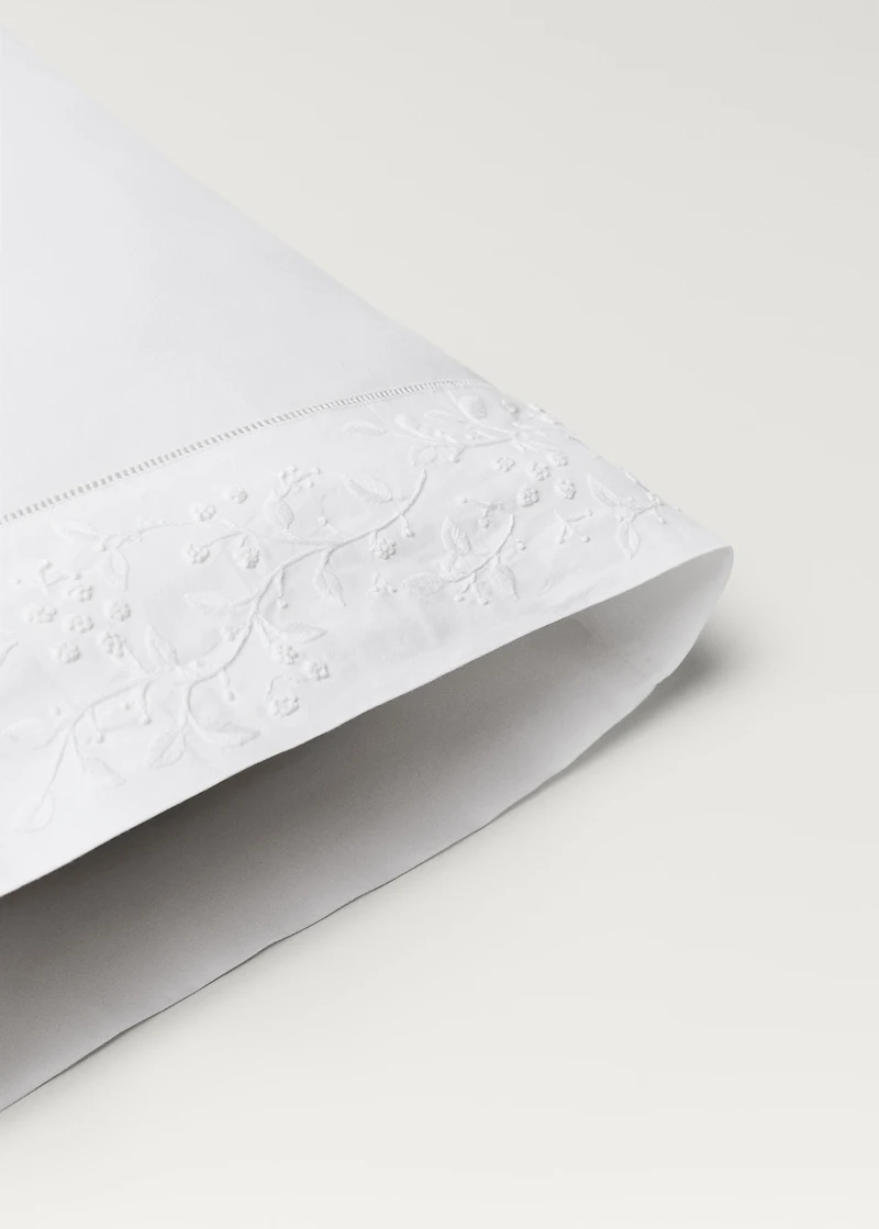 Cotton percale pillowcase with embroidered flowers 45x110 cm