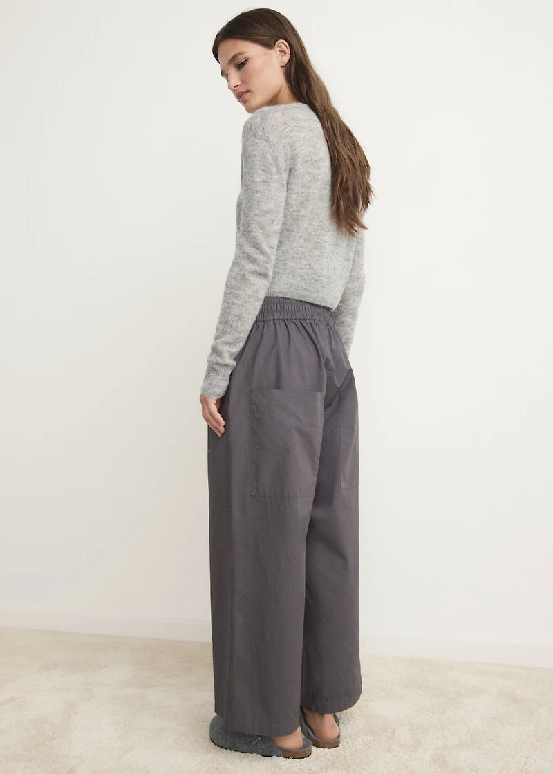 Cotton cropped pants with pockets
