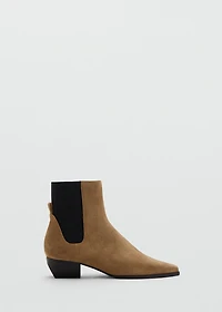 Heel suede ankle boot