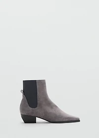 Heel suede ankle boot