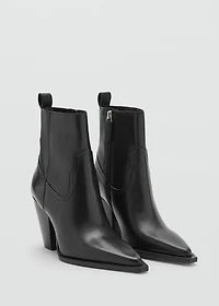 Leather ankle boots with block heel