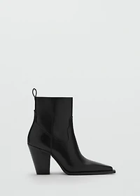 Leather ankle boots with block heel