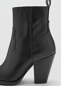 Leather ankle boots with block heel