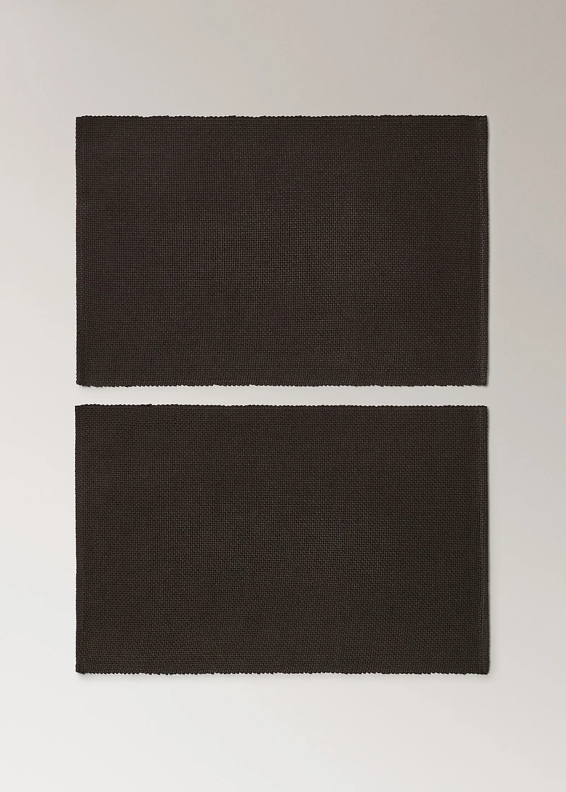 cotton placemat made from piqué-textured fabric