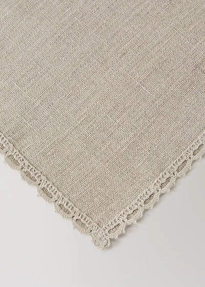 Linen placemat with lace edging