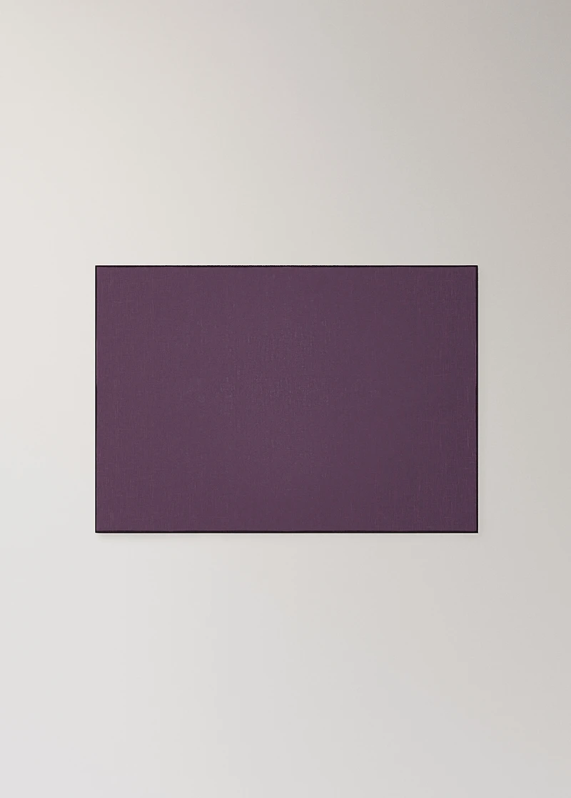 100% resin-coated linen placemat with contrasting overlock stitching