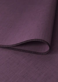 100% resin-coated linen placemat with contrasting overlock stitching