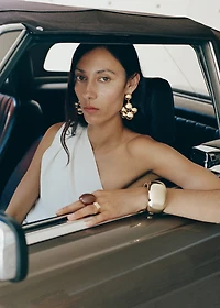 Round hanging earrings