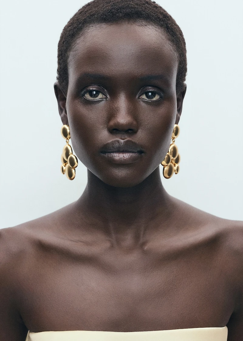 Round hanging earrings