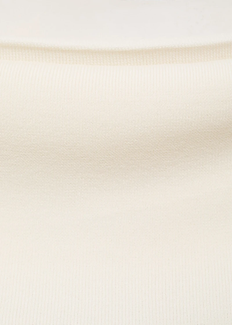 Strapless knitted top