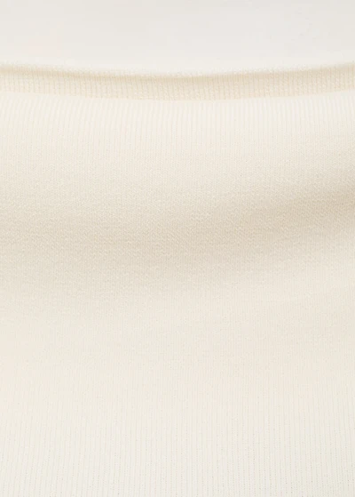 Strapless knitted top